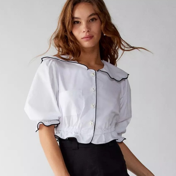 Urban Outfitters Lovers’ Lane Collared Blouse - Picture 2 of 9